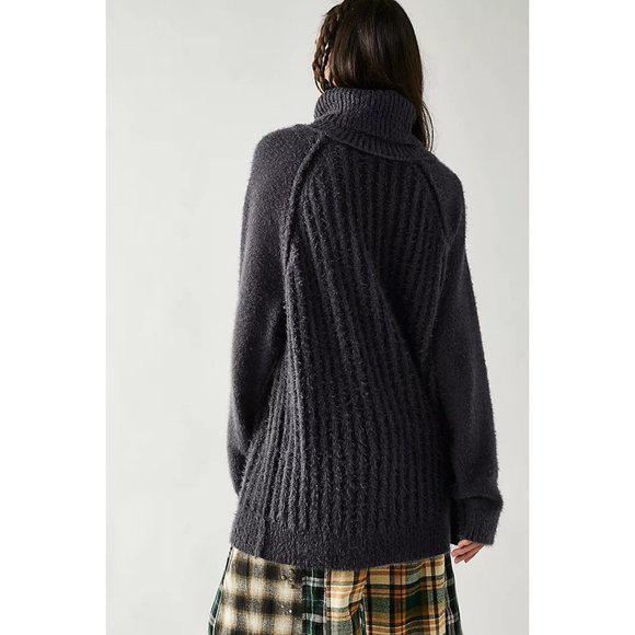 FREE PEOPLE Big City Turtleneck / Sunflower Seed Combo - Picture 3 of 10